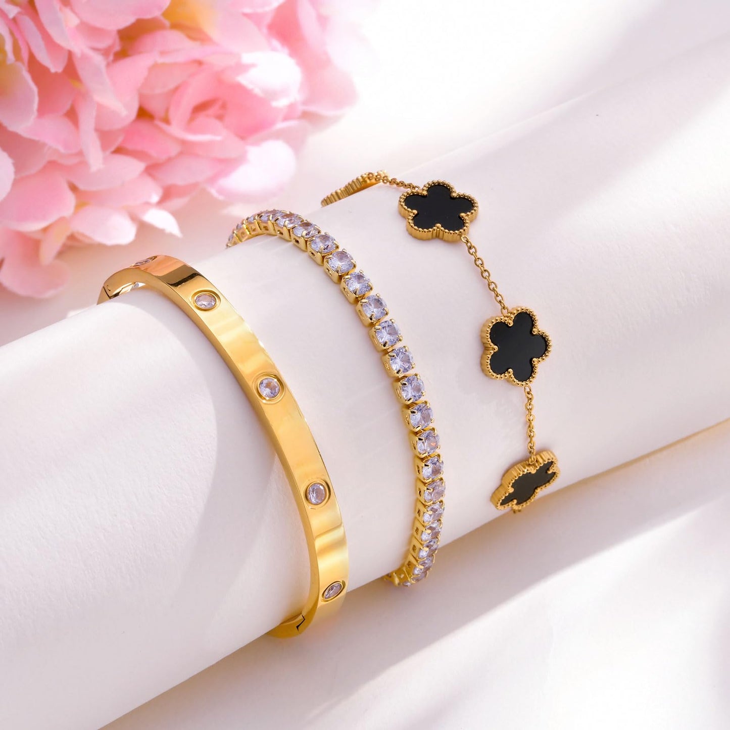 Womens Stackable Floral Gold Bracelets , 3Pcs 18K Gold Plated Bracelet,Stainless Steel Bangle Chain Non Tarnish, Bracelet Set Trendy Jewelry,Christmas Valentines Birthday Gifts for Girlfriend
