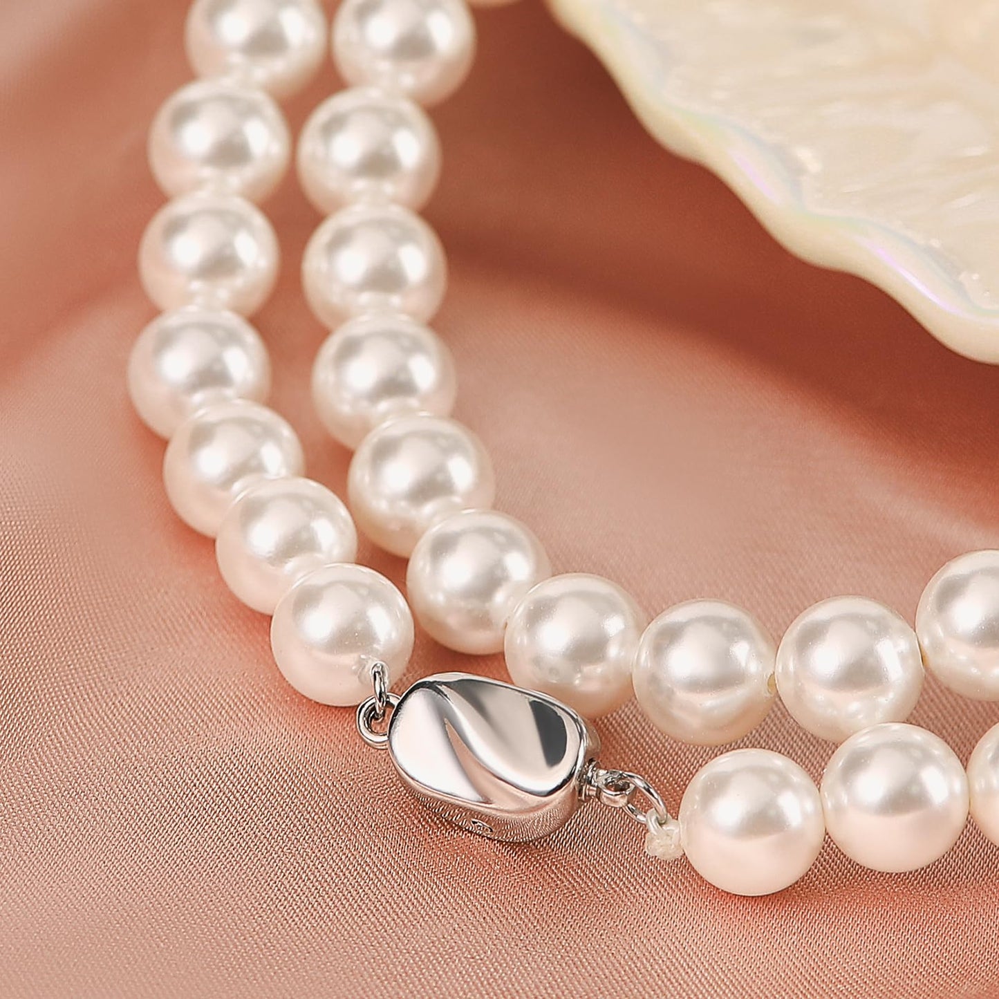 AOOVOO Pearl Necklace and Earring Set, 18 Inch Pearl Necklace for Women, 8mm Round Shell Pearl Set