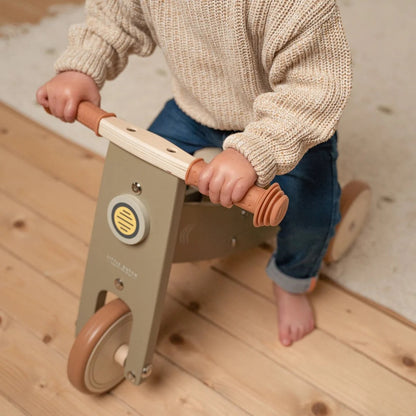 Wooden Tricycle Kids Balance Ride On Toy with Three Wheels